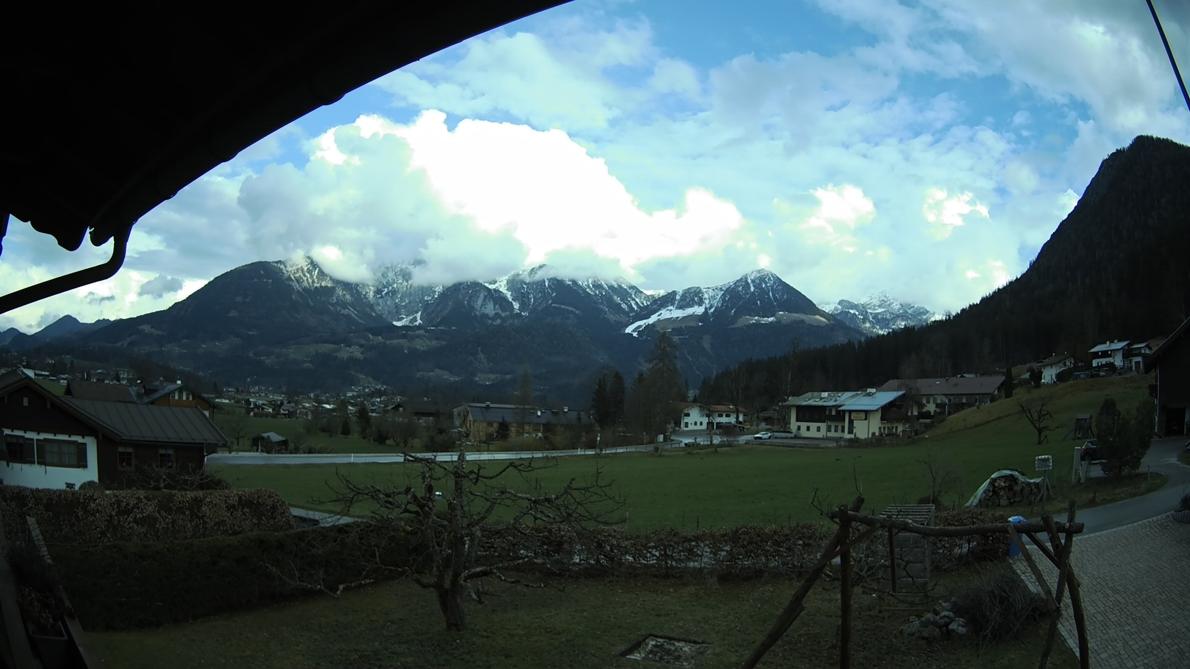 Dienstag, 16:40