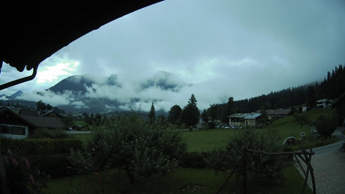 Montag, 08:40