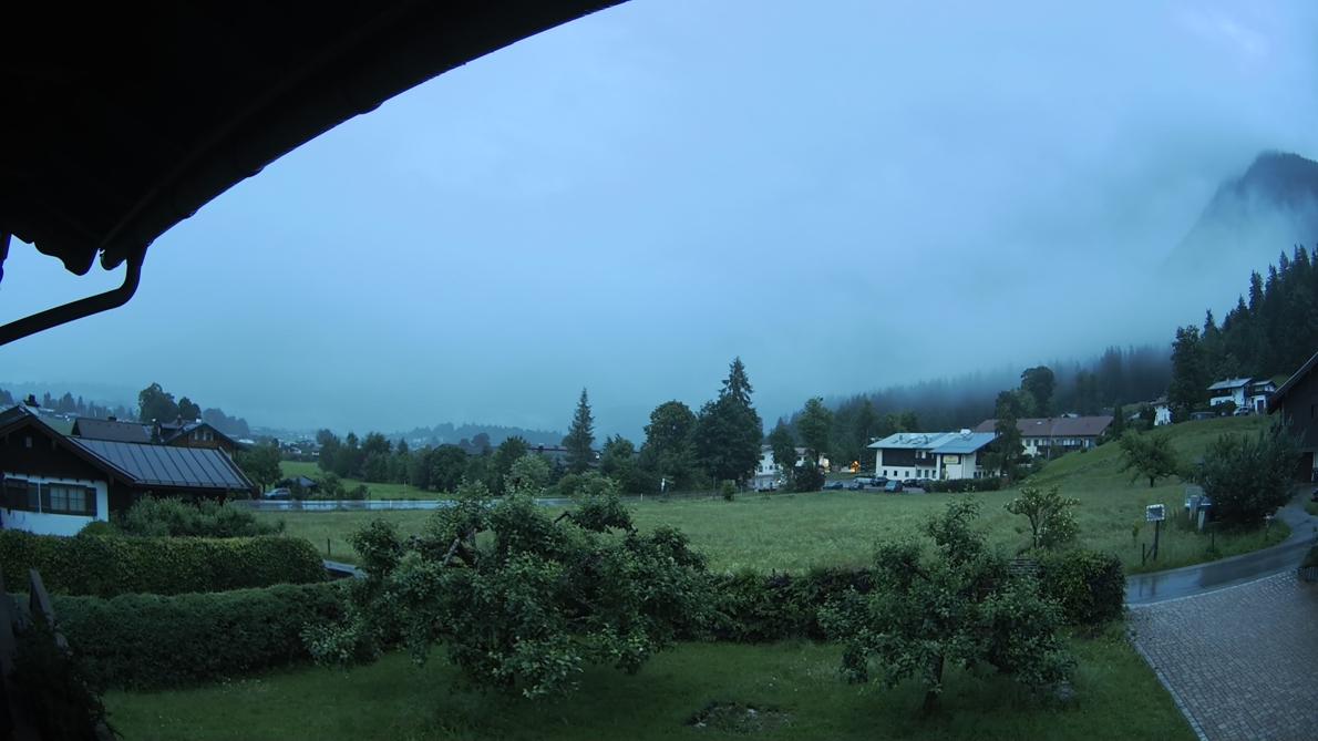 Samstag, 05:00