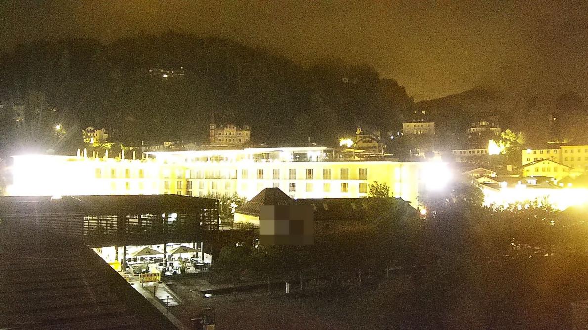 Freitag, 02:40