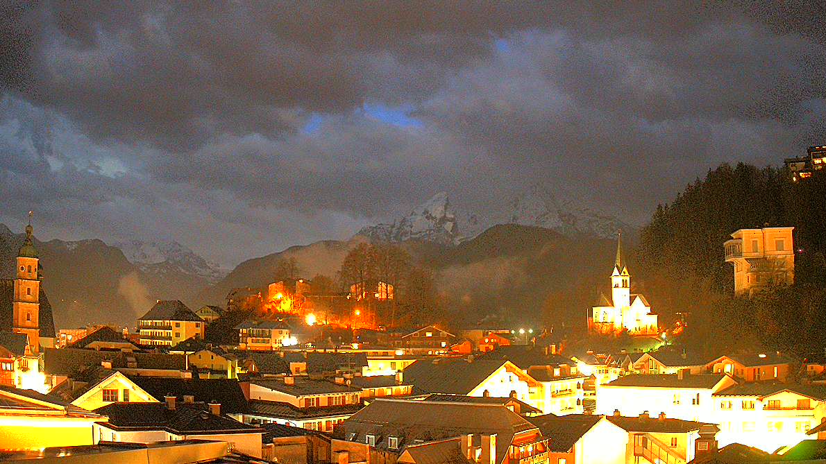 Donnerstag, 20:30