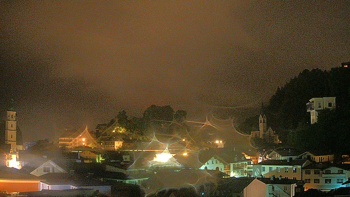 Freitag, 03:51
