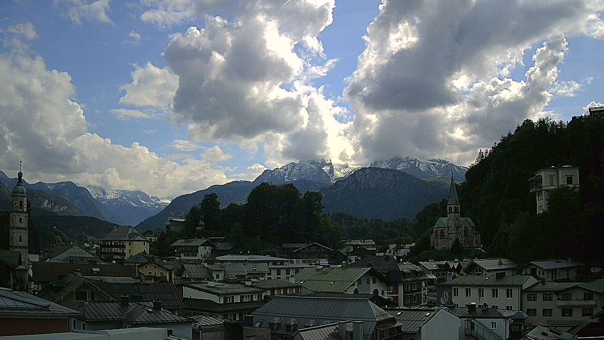 Dienstag, 16:00