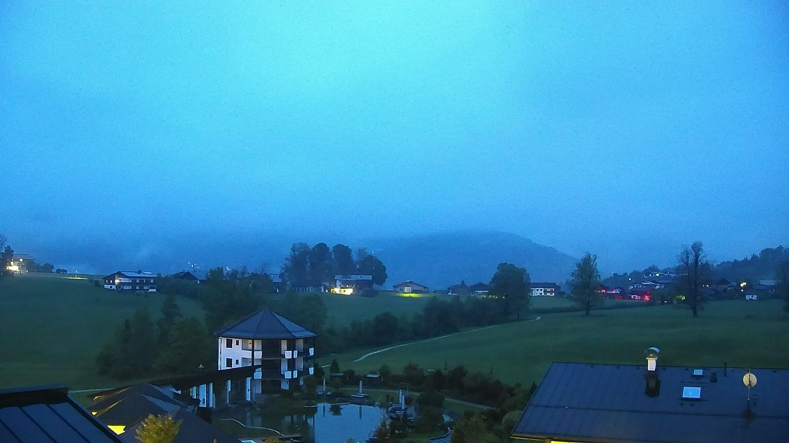 Freitag, 05:00