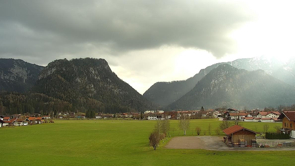 Dienstag, 15:40
