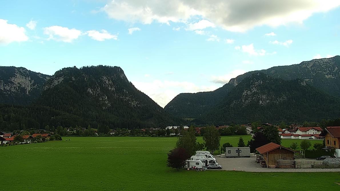 Donnerstag, 19:30