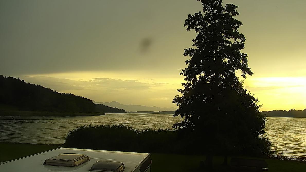 Sonntag, 18:50